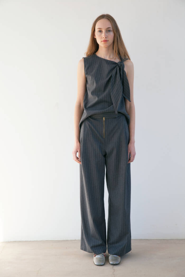 WIDE LEG PLEATED TROUSERS