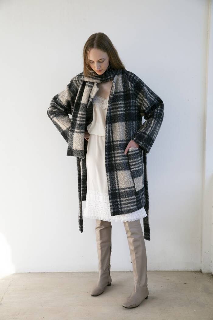 CHECKED BELTED  COAT - Image 4