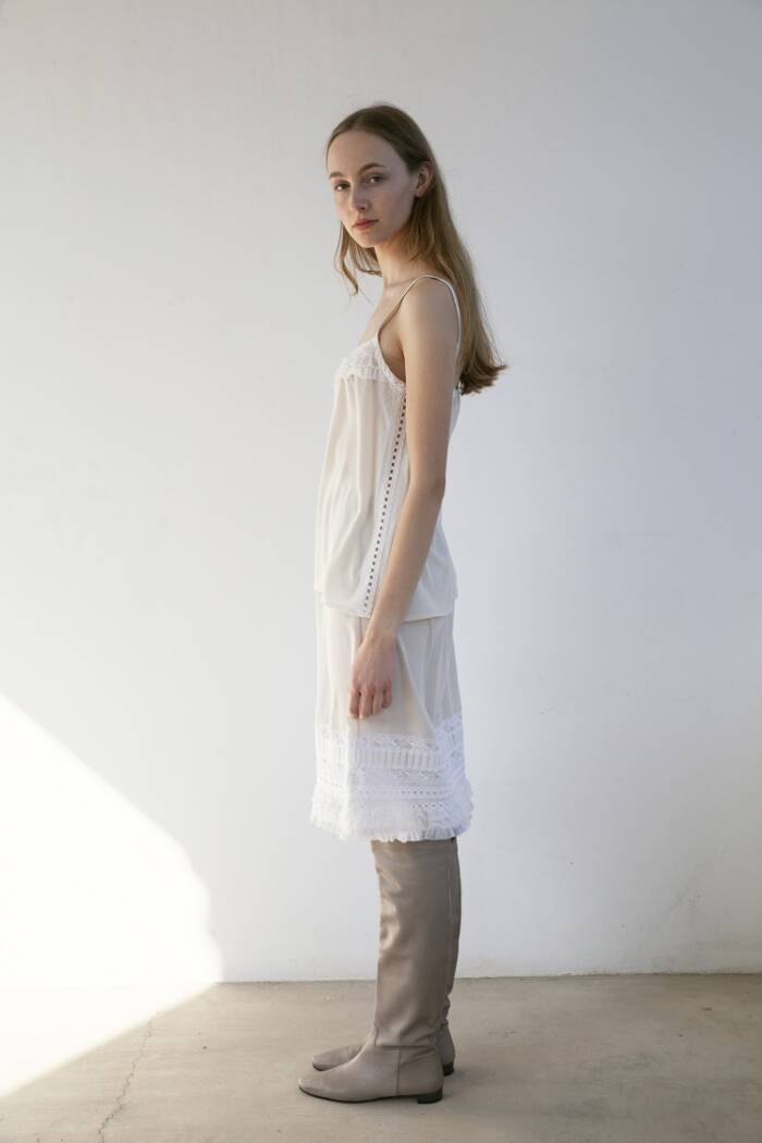 RUFLED TRIM CAMISOLE - Image 2